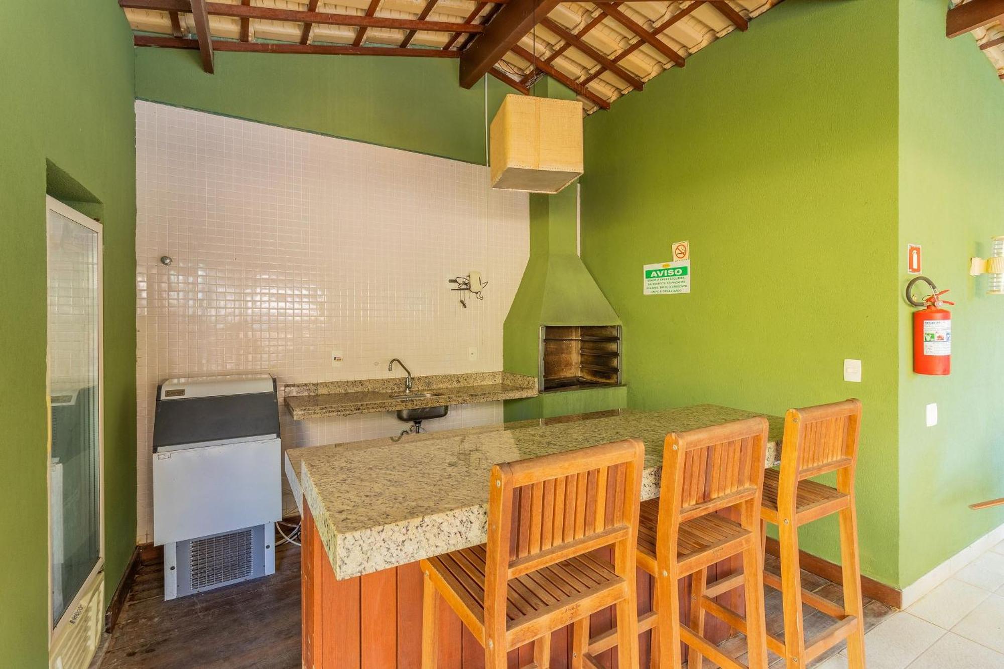 Pf35 Otimo Quarto E Sala A 20M Da Praia Praia do Forte Exteriör bild